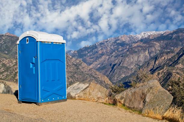 Portable Toilet Options We Offer in Oak Lawn, IL